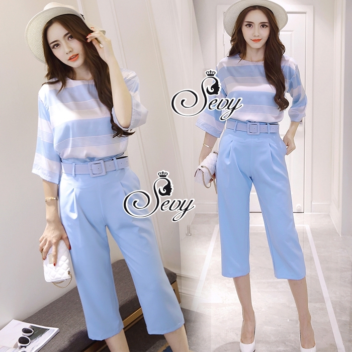 พร้อมส่ง เสื้อคอกลมแขนศอกเล่นลายขวางโทนสีฟ้าพาสเทล