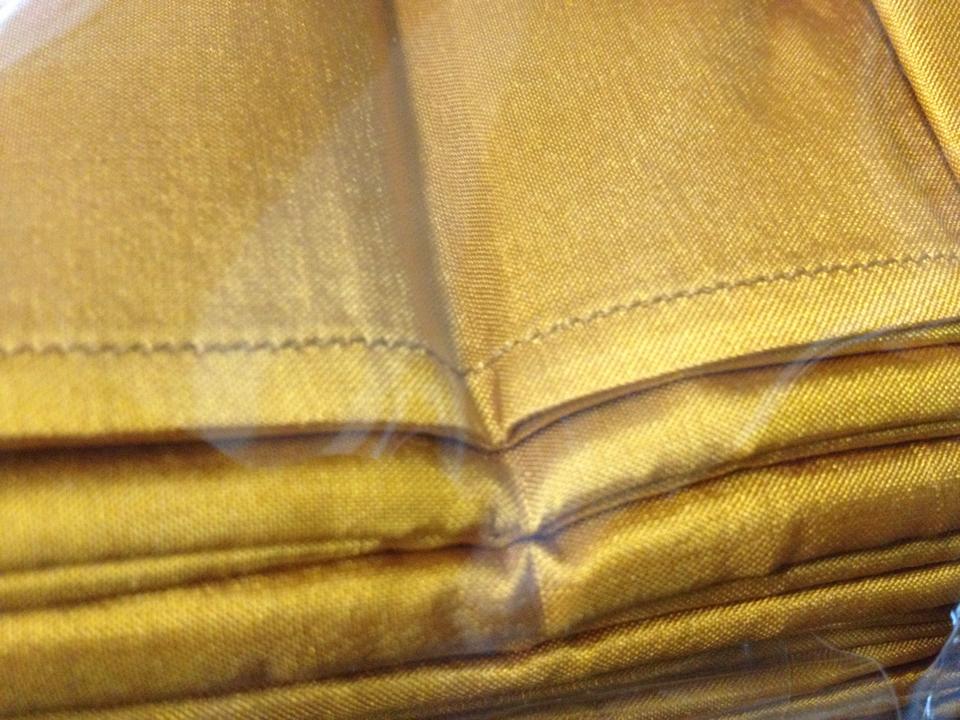 ผ้าไตร 9 ขันธ์