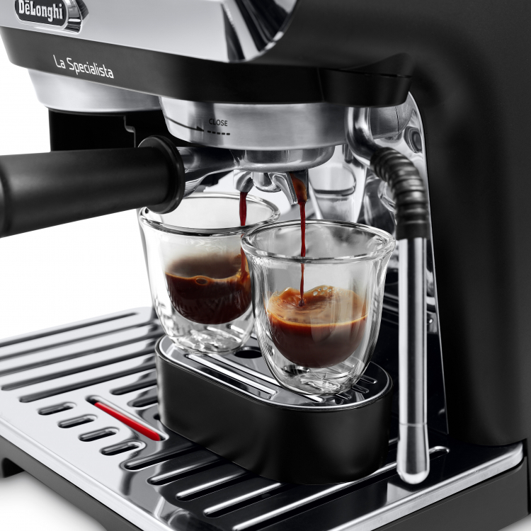 เครื่องชงกาแฟเอสเพรสโซ De'Longhi รุ่น EC9155.MB