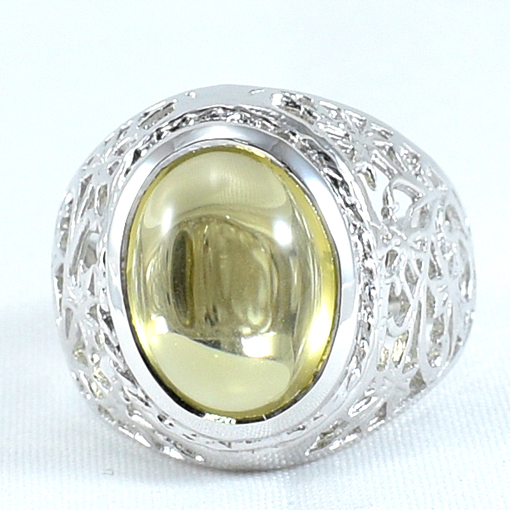 SKJewelryFactory แหวนชาย พลอยควอทซ์แท้ สีเลมอน เจียรนัยแบบหลังเบี้ย(หลังเต่า) ตัวเรือนฉลุลายใบตำลึง MR00471-LMQ