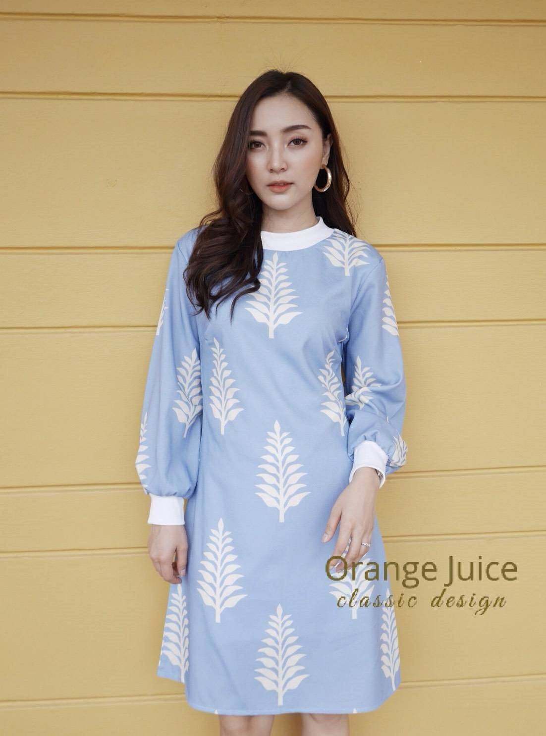 เดรสเกาหลี พร้อมส่ง เดรสพิมลายแขนยาว