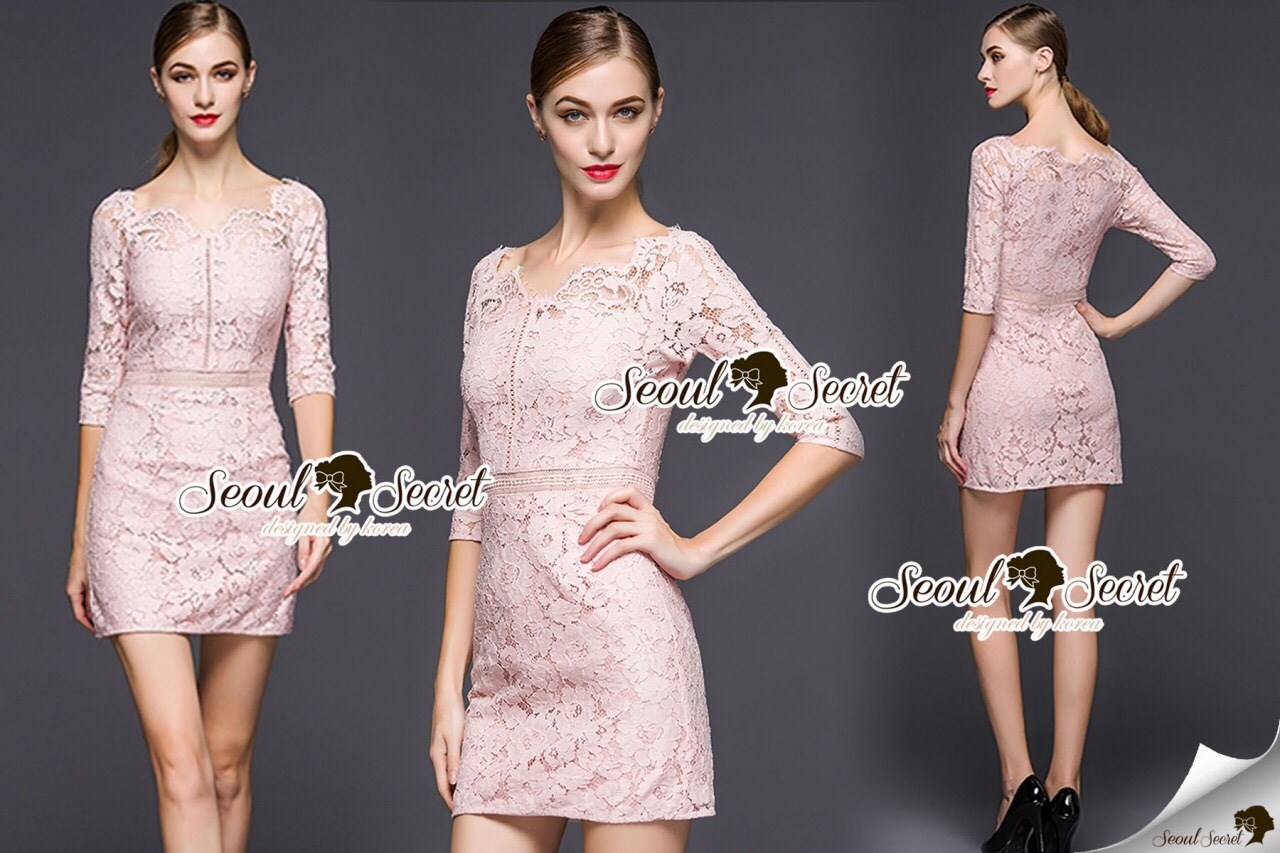 พร้อมส่ง เนื้อผ้าลูกไม้ทอลายดอกไม้ เดรสคอปาดทรงเข้ารูป