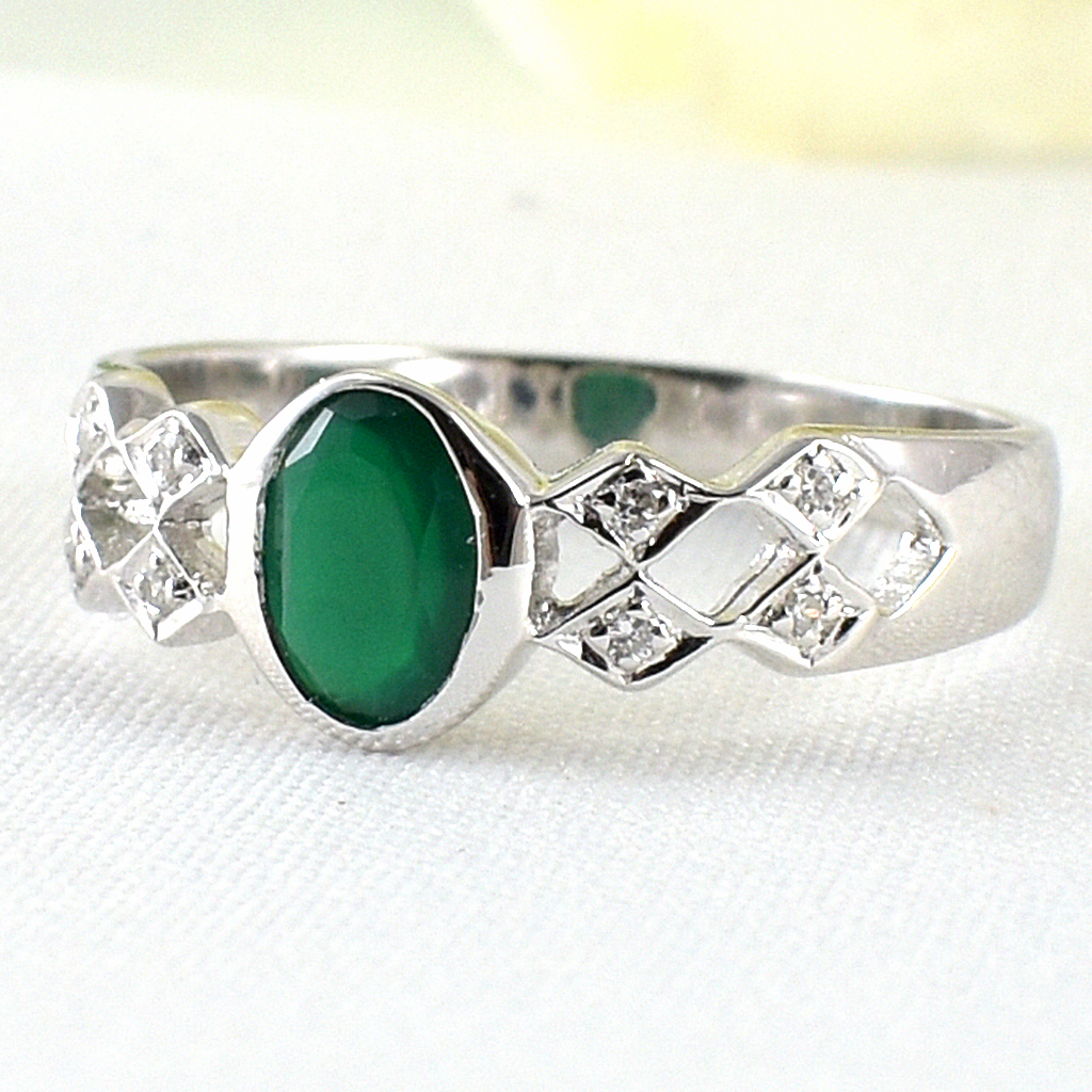 SKJewelryFactory แหวนพลอยกรีนอะเกทแท้ สีเขียวมรกต ER01402-GAG