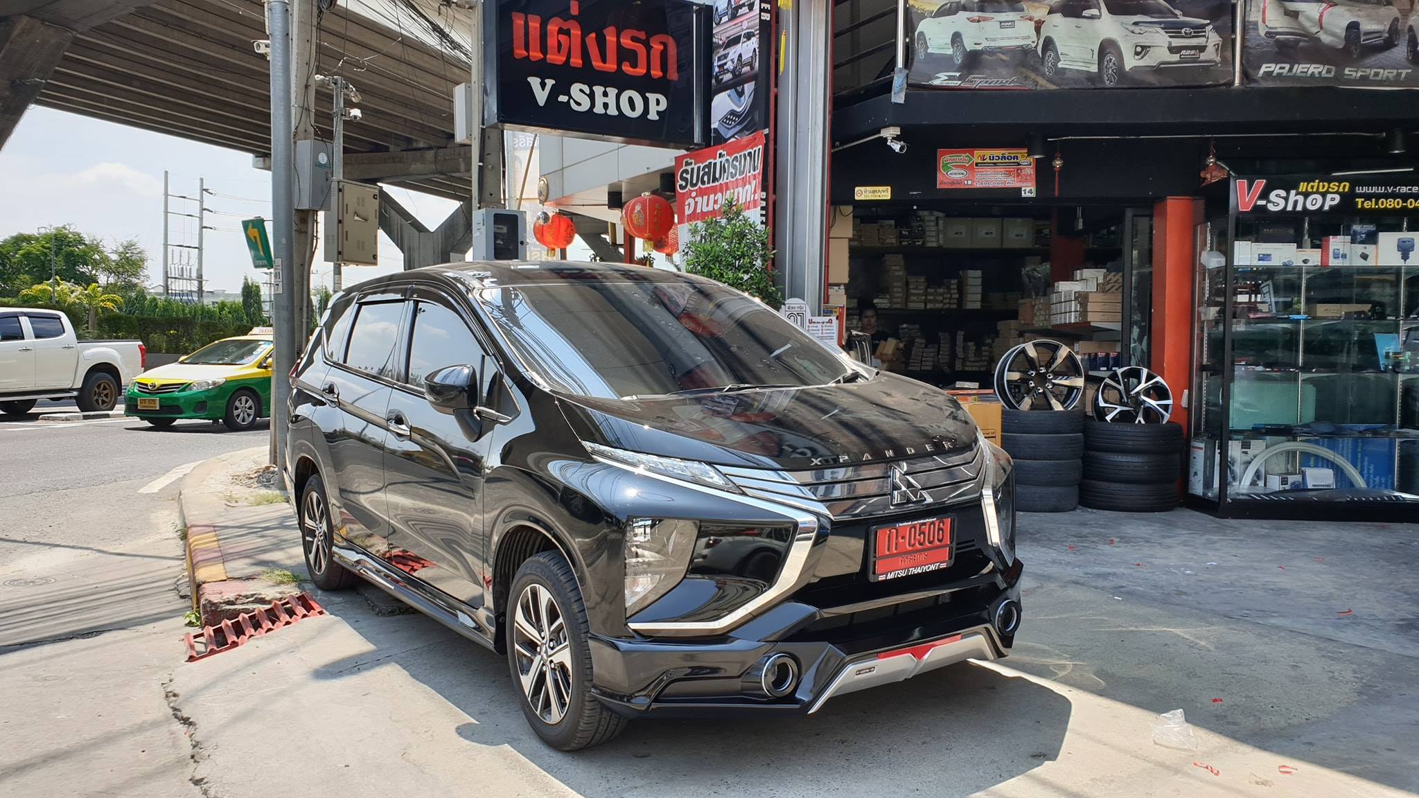 ชุดแต่ง Xpander รุ่น Smart-X 4ชิ้น ( มีท่อใบไม้ )