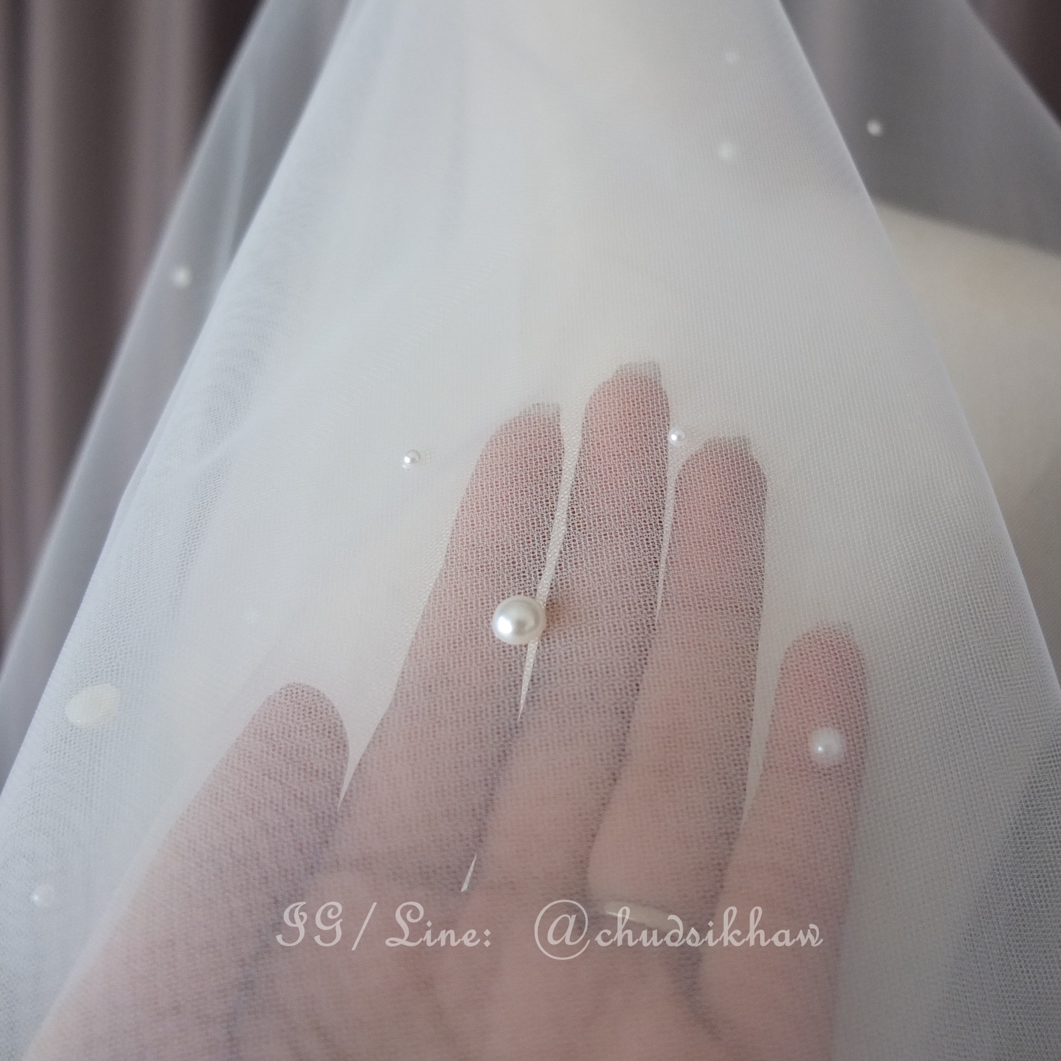 เวลติดมุก มีหวีสับในตัว สีขาวนวล 60 ซม. (V655) (คลุมหน้าได้)