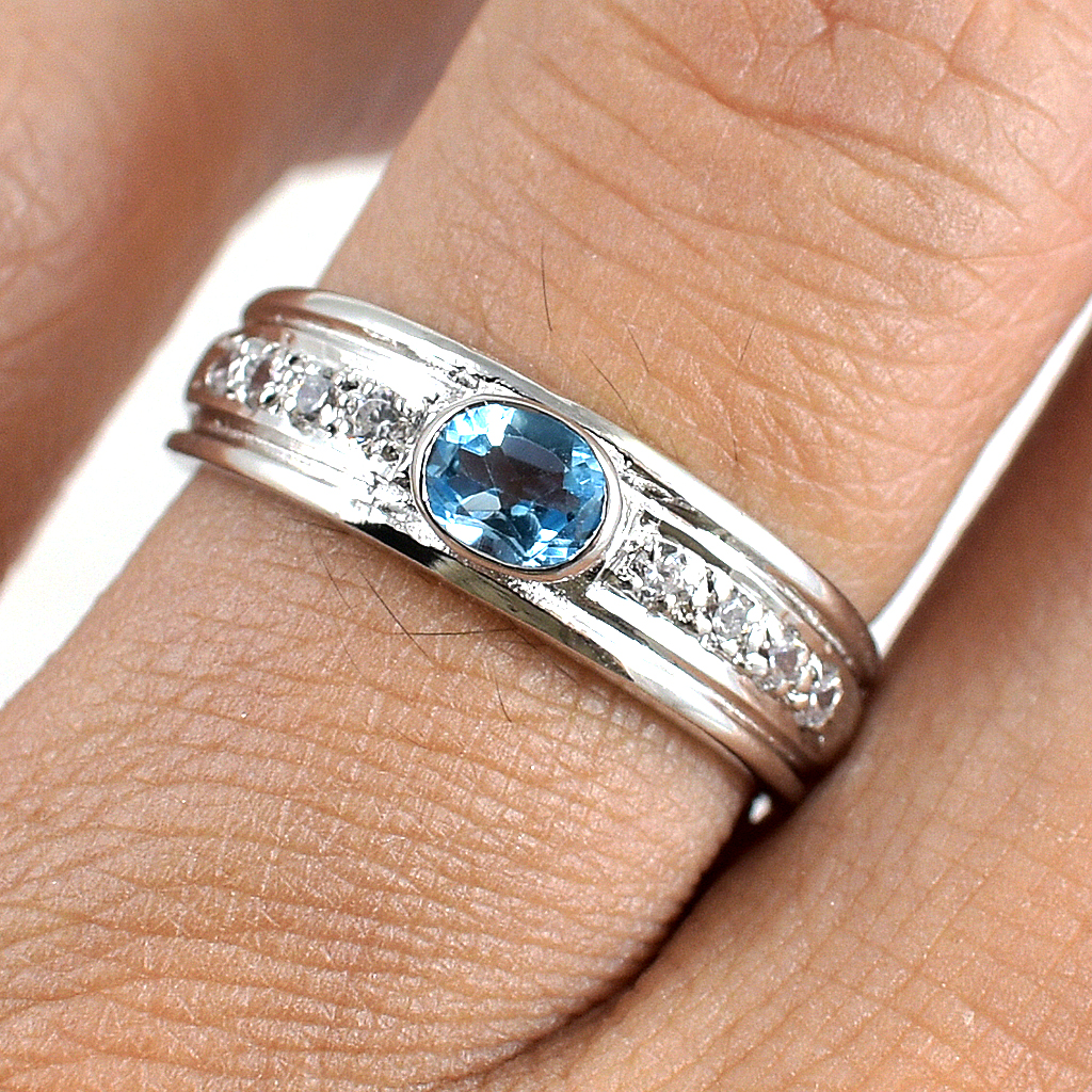 SKJewelryfactory แหวนเงินแท้ ฝังพลอยสวิสบลูโทปาซแท้ ประดับด้วยเพชร ใส่ได้ทั้งผช.และผญ. ER02011-SBT