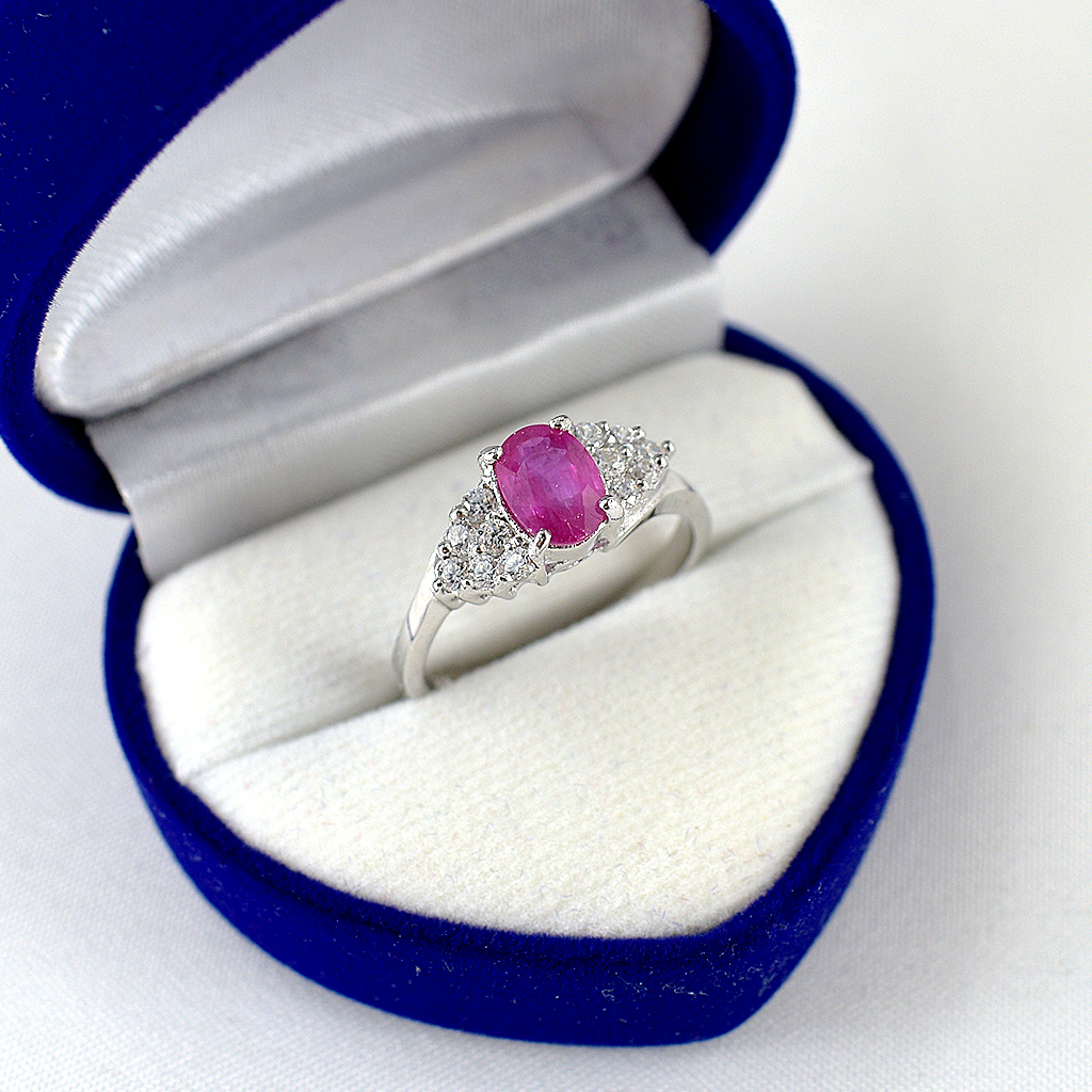 SKJewelryfactory แหวนทับทิมแท้ สีแดงอมชูมพู สีหวานมาก ER01700-RBY