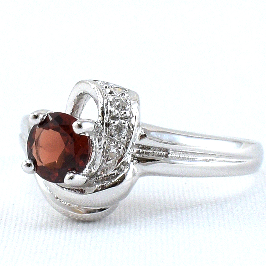 SKJewelryFactory แหวนพลอยโกเมนแท้ ตัวเรือนเงินแท้ 92.5% ER00806-GAN