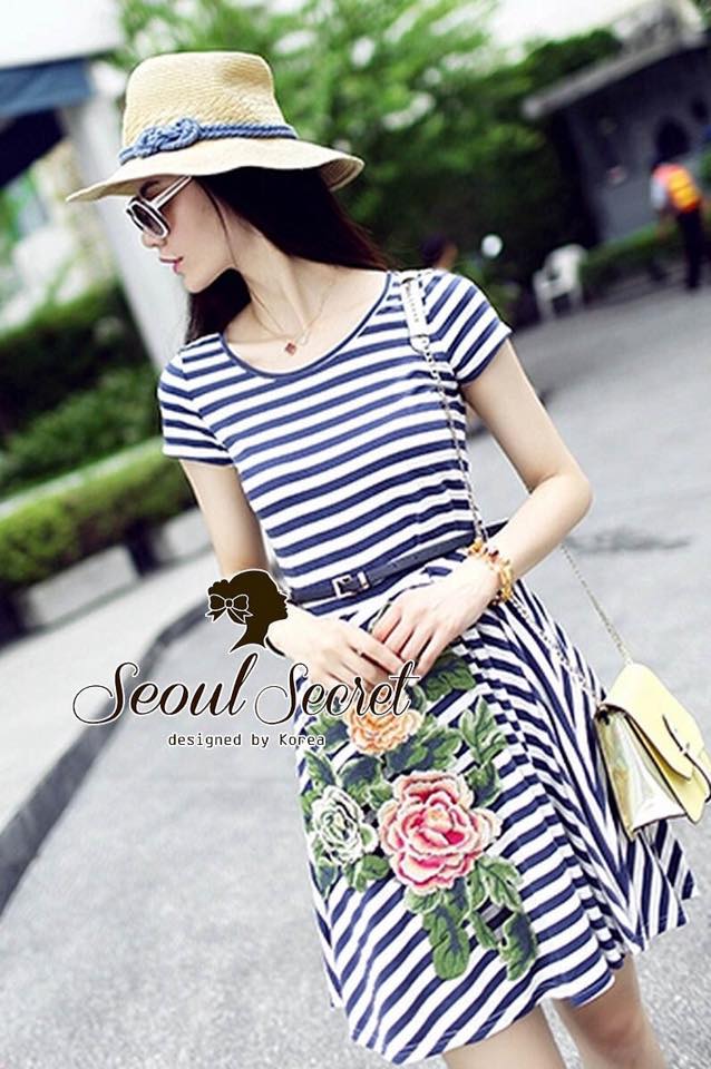 พร้อมส่ง เดรสคอกลมชายกระโปรงทรงบาน