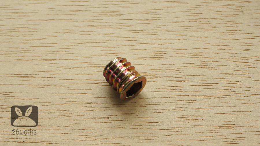 พุกตัวหนอนมีปีก M8x14.5 mm