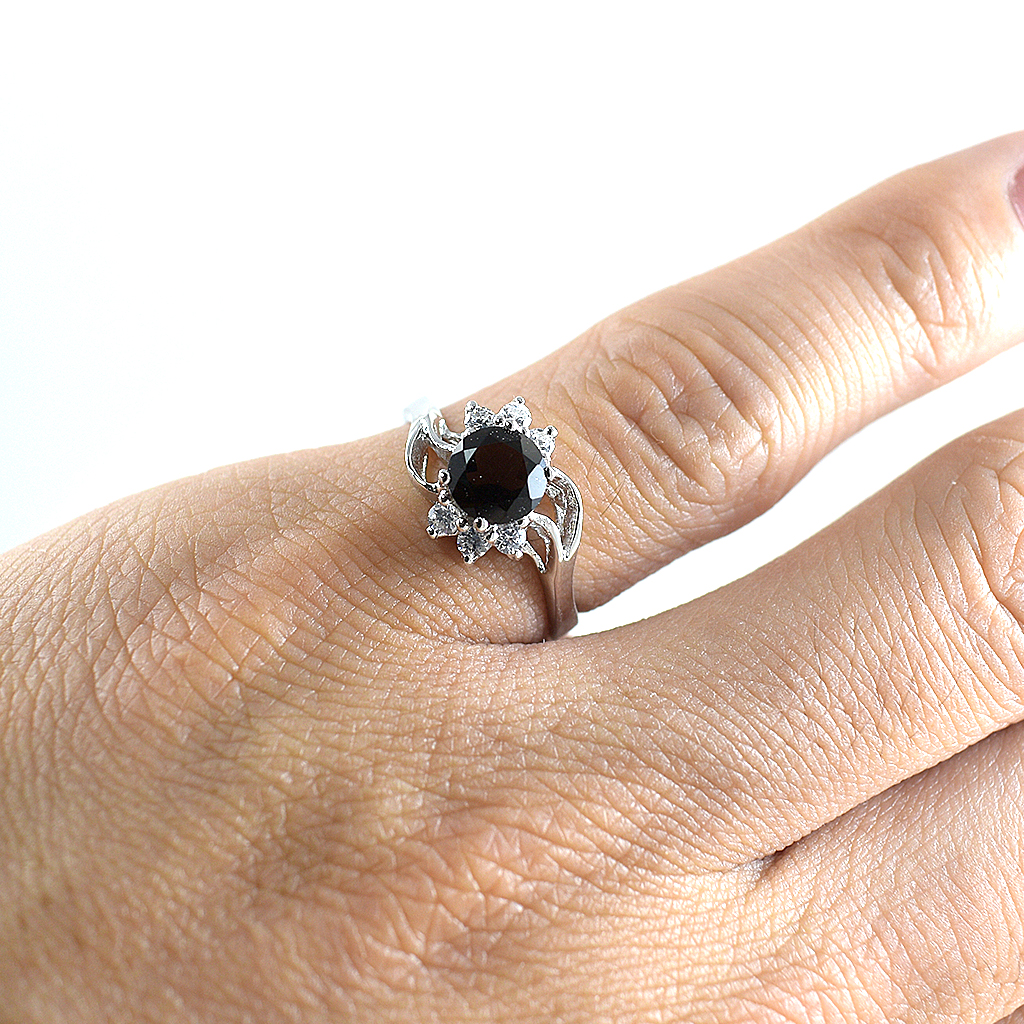 SKJewelryFactory แหวนเงินแท้ 92.5% ฝังพลอยสโมกกี้ควอทซ์แท้ ER01653-SMQ