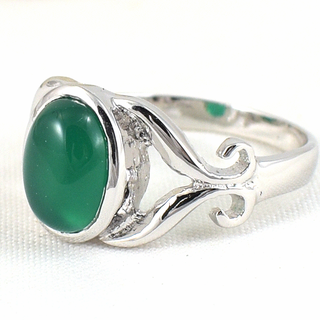 SKJewelryFactory แหวนเงินแท้ พลอยสีดุจดั่งเขียวมรกต พลอยทรงหลังเบี้ย ER02414-GAC