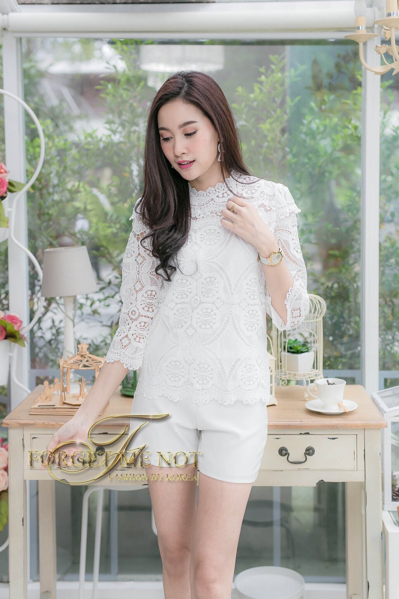 พร้อมส่ง เสื้อลูกไม้อิตาลี่ คอปีน แขนศอก