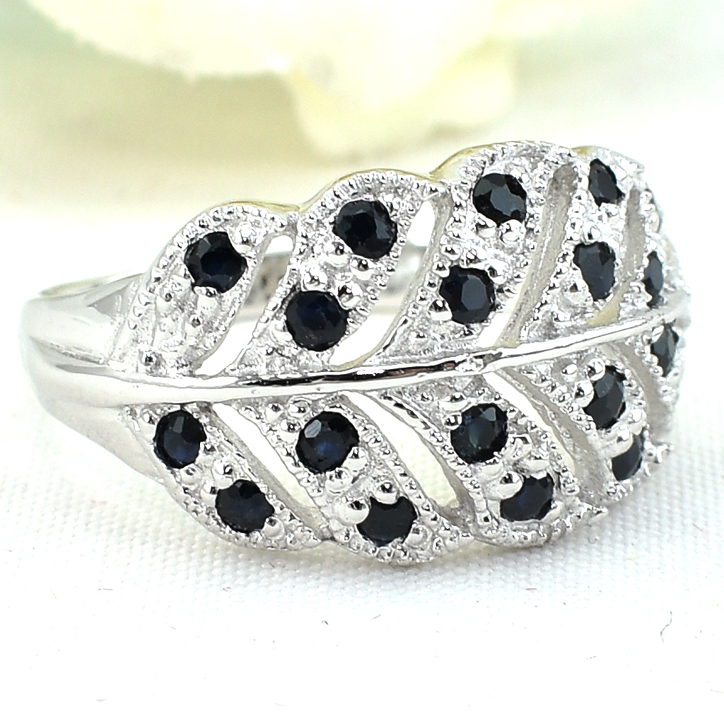 SKJewelryfactory แหวนใบไม้เงินแท้ 92.5% ฝังพลอยไพลินแท้ ER01072-BSA