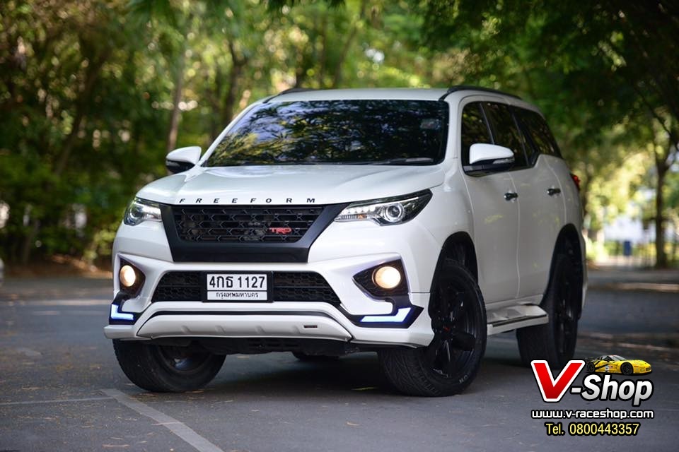 ชุดแต่ง New Fortuner รุ่น FL-TRD by Freeform 2ชิ้น