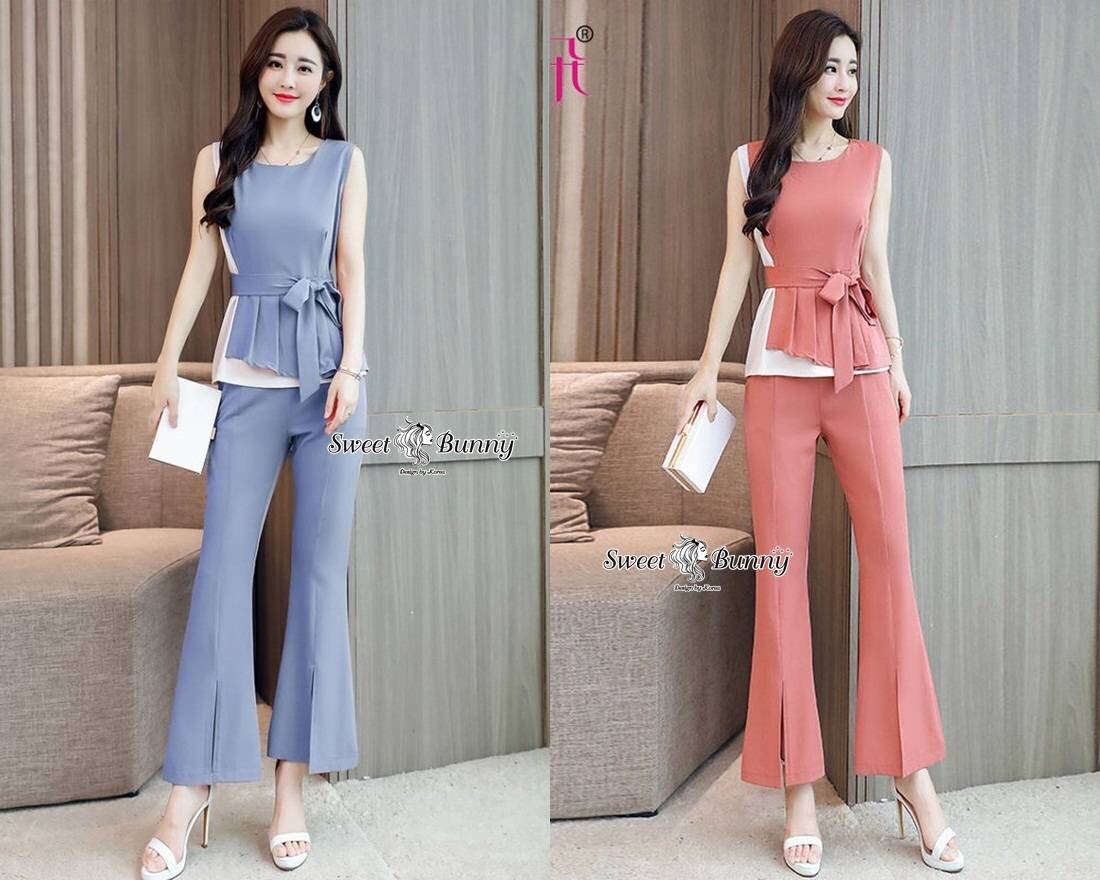 เสื้อผ้าเกาหลี พร้อมส่ง เสื้อแขนกุดชายเสื้อจับจีบ