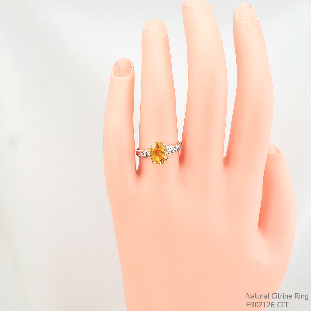 SKJewelryfactory แหวนเงินแท้ พลอยซิทรินแท้ ชูพลอยโดดเด่น ประดับด้วยเพชร ER02126-CIT