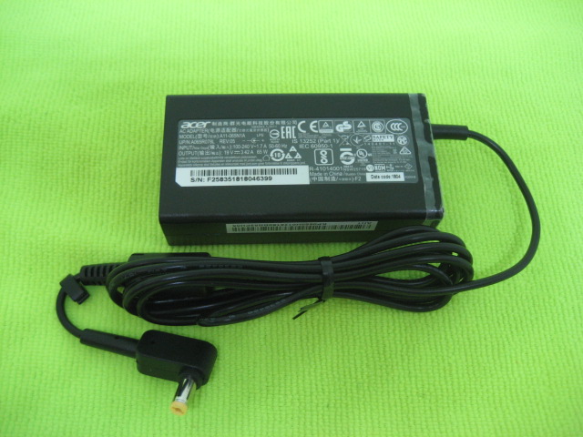 Acer 19v3.42A (5.5x1.7mm)