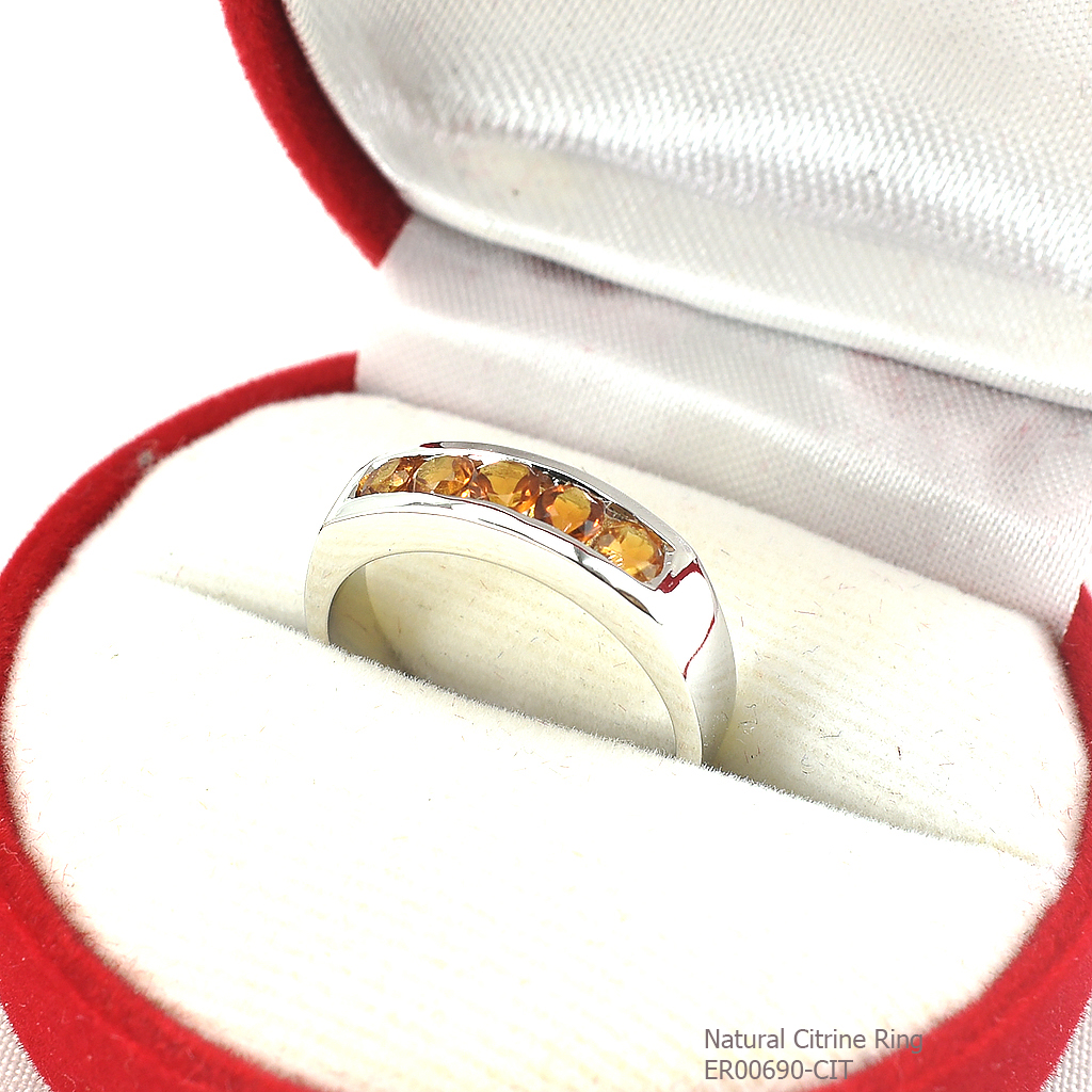 SKJewelryfactory แหวนเงินแท้ 92.5% ฝังพลอยซิทรินแท้ สไตล์แหวนแถว เรียบหรู ER00690-CIT
