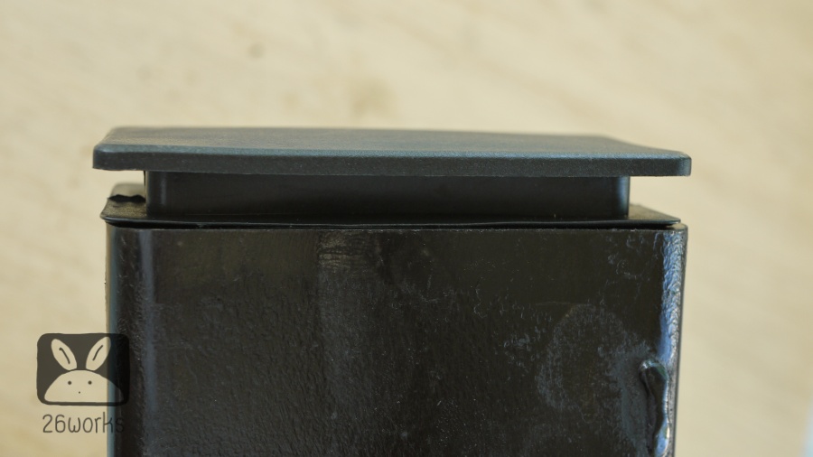 พลาสติกปิดเหล็กกล่อง 50x100 mm (2x4 นิ้ว) สวมใน