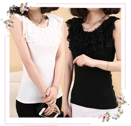 WG116 เสื้อแขนกุด คอกลม แต่งระบายผ้าลูกไม้สามชั้น สวยหวานคะ มี 2 สี ขาวดำ เนื้อผ้ามีความยืดหยุ่น ไม่มีฟองน้ำเสริมอก ขนาด รอบอกไม่เกิน 34 นิ้ว รอบเอว 30 นิ้ว เสื้อยาว 59 ซม.