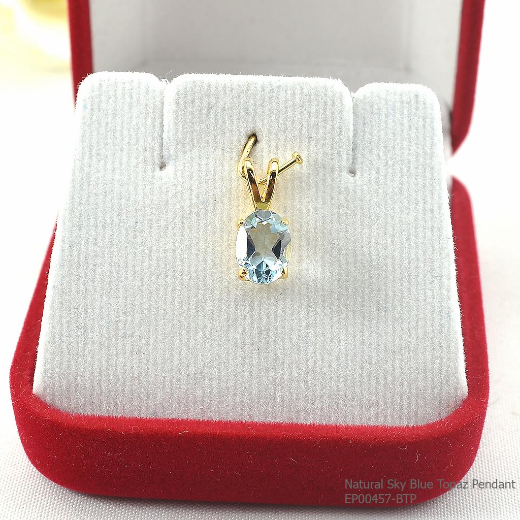 SKJewelryFactory EP00457-BTP-GP จี้เงินแท้92.5% ชุบทอง จี้พลอยบลูโทปาซแท้ สีฟ้าใส่กับเสื้อผ้าโทนอ่อนๆ น่ารักมาก