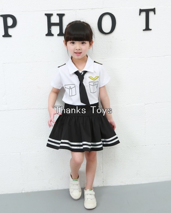 ชุดนักบินหญิง