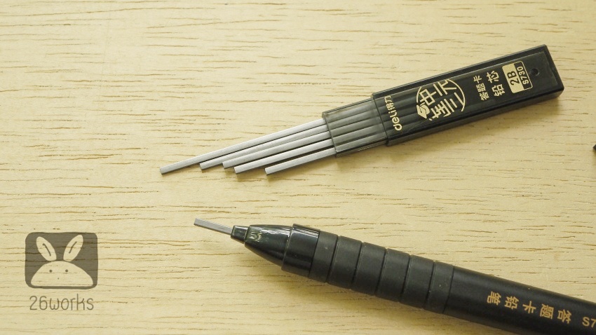 ดินสอกดใส้แบน Deli 2B