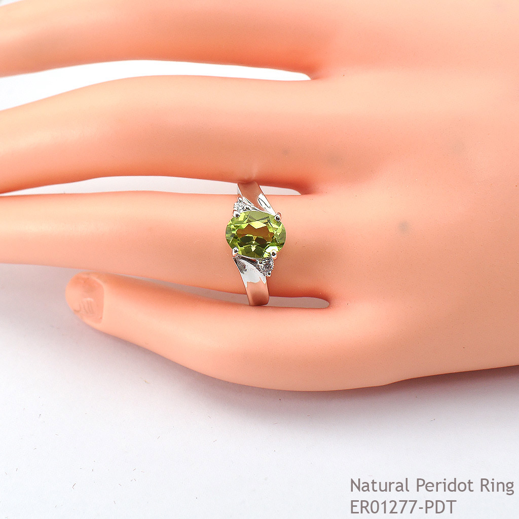 SKJewelryfactory แหวนเงินแท้ 92.5% ฝังพลอยเพอริดอทแท้ สไตล์น่ารัก ER01277-PDT