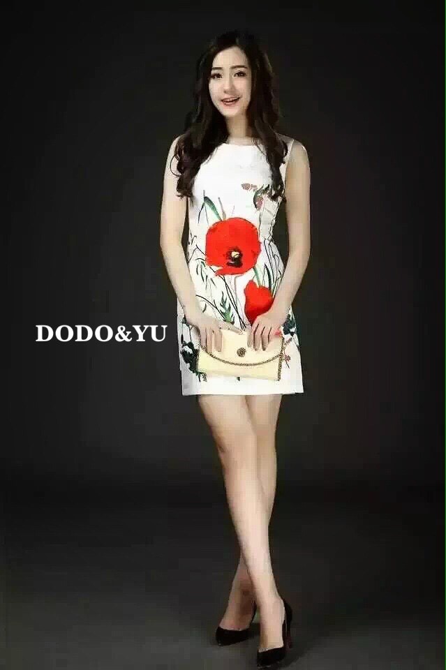 พร้อมส่ง ชุดเดรส D&G ดีไซน์ด้วยผ้า Jaquard ทอลายดอกไม้