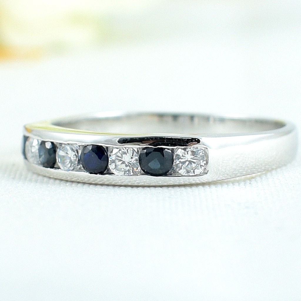 SKJewelryfactory แหวนแถวไพลินแท้ สลับเพชร เหมาะกับใส่ติวนิ้วทุกๆวัน ER00317-BSA2