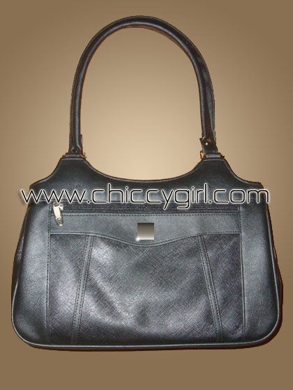 กระเป๋าหนังแต่งลายเส้นตัดถี่ สีดำ ช่องใส่ของเยอะสะใจ จุมาก แข็งแรงทนทาน งานเนี๊ยบมาก แบบดูดีทันสมัย น่าใช้มาก คุ้มสุดๆ