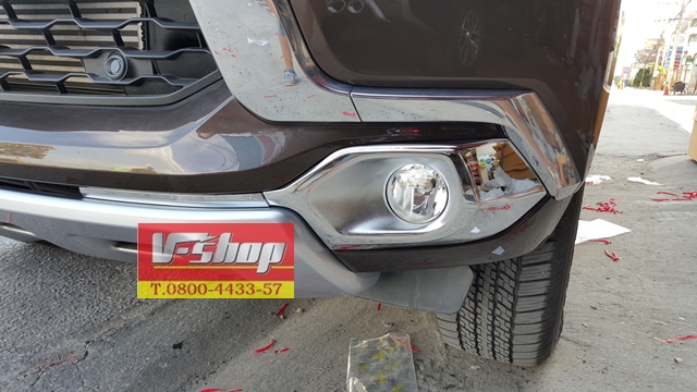 ครอบตัดหมอกแบบเต็ม 4 ชิ้น new pajero sport
