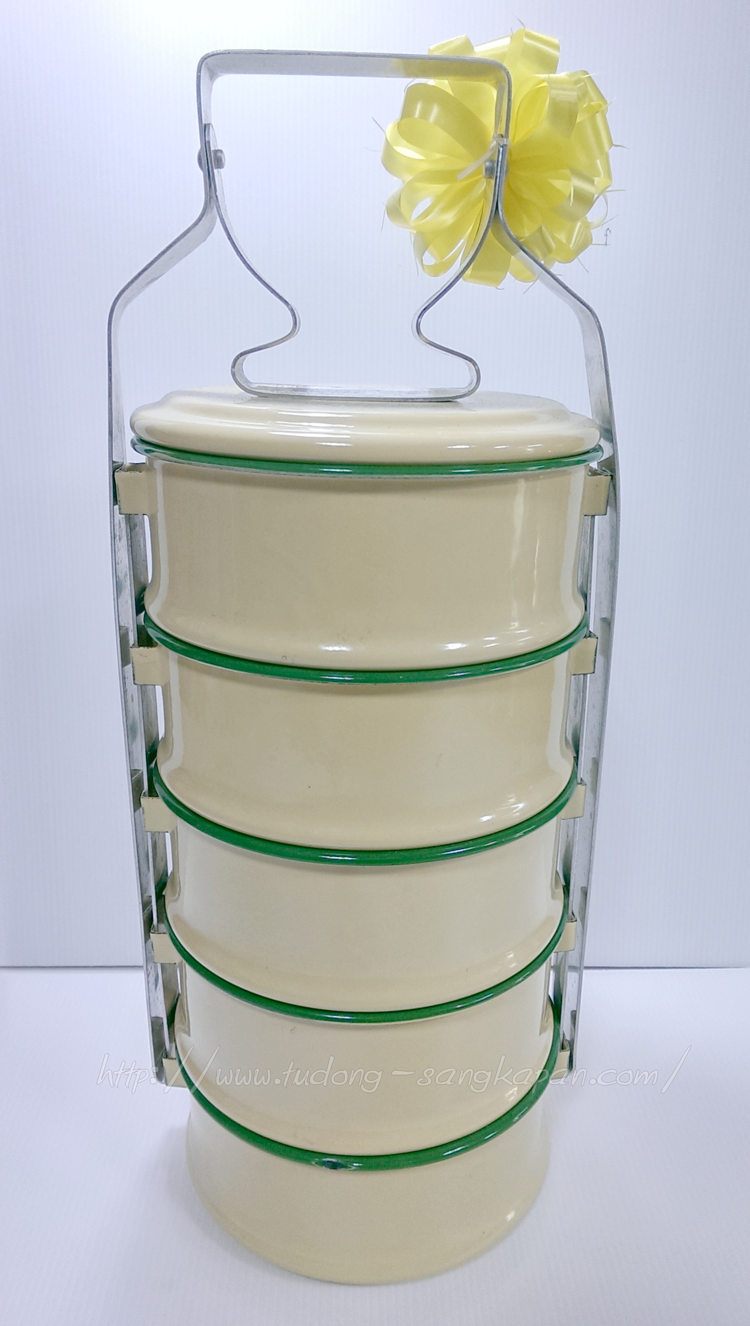 ปิ่นโตเคลือบ