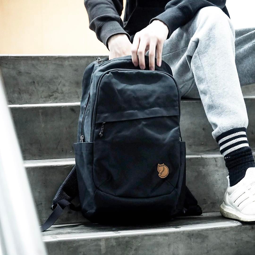 Fjallraven - RAVEN MINI เป้เด็ก ขนาด 7 ลิตร สีน้ำเงินเข้ม (์Navy)