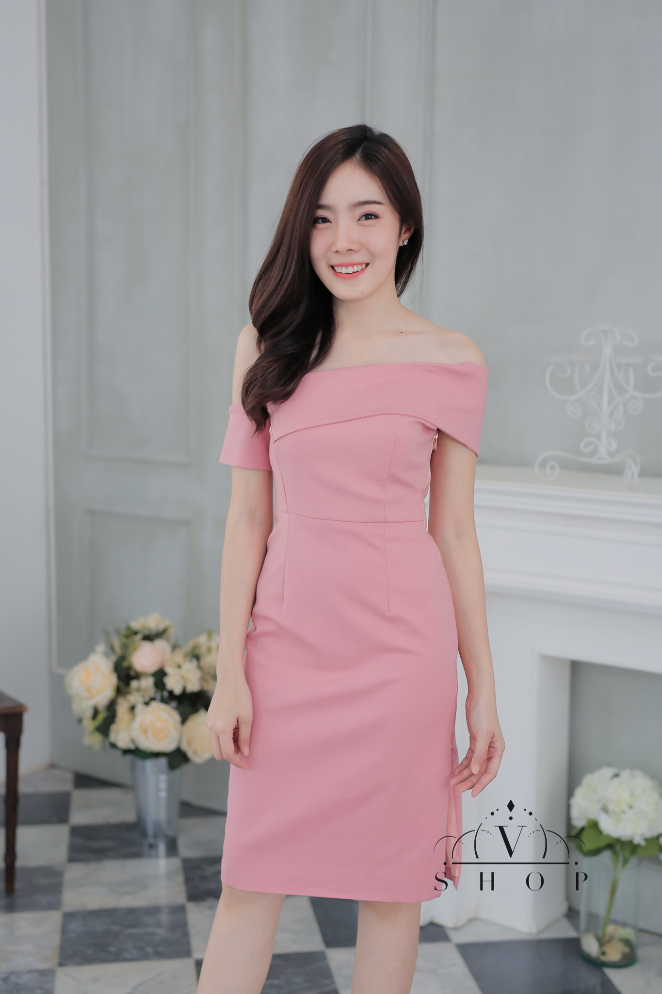 เดรสเกาหลี พร้อมส่ง เดรสปาดไหล่ ต่อแขน