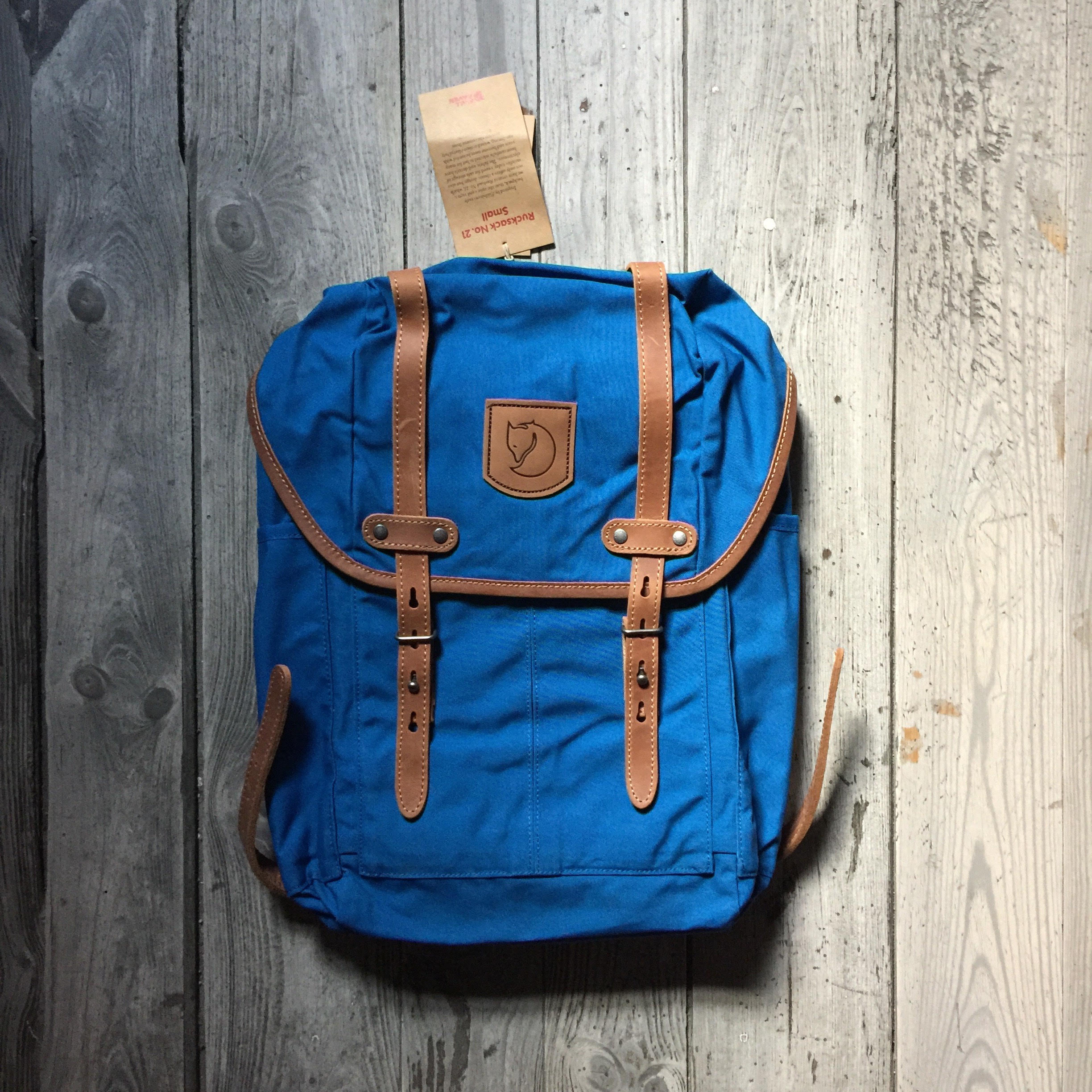 Fjallraven - NO.21 size MEDIUM สีฟ้า (UNCLE BLUE)