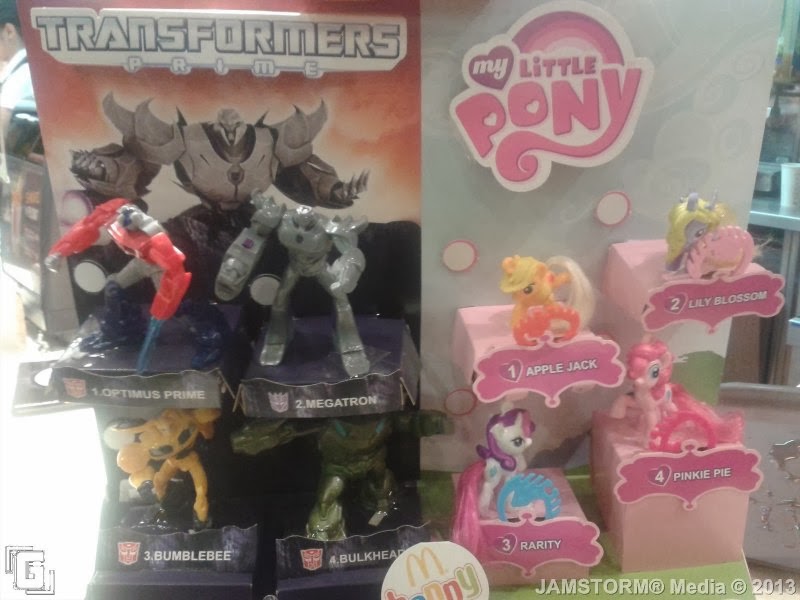 2013 McDonald's แมคโดนัลด์ ของเล่น ของสะสม My Little Pony ออกเมื่อ กย 56 อยู่ในแพ็คค่ะ MIP
