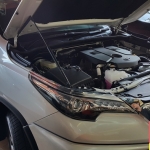 โช็คค้ำฝากระโปรงหน้า New Fortuner 1 คู่