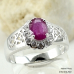 SKJewelryfactory แหวนพลอยทับทิมแท้ ล้อมเพชร ด้านข้างฉลุรูปหัวใจ ER01878-RBY