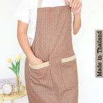 ผ้ากันเปื้อน คล้องคอปรับเลื่อนได้ ผ้าแคนวาส พิมพ์ลายเส้นเล็ก โทนสีพาสเทล 2 กระเป๋า [ มี 4 สี ] | ผลิตในไทย เนื้อนุ่ม ใส่สบาย ไม่ร้อน