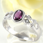 แหวนเงินแท้ 92.5% ฝังพลอยโรโดไลท์การ์เน็ตแท้ ER01402-RGN