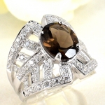 SKJewelryfactory แหวนเงินแท้ 92.5% ฝังพลอยสโมกกี้ควอทซ์แท้ ทรงนี้ใส่นิ้วกลางสวย เด่นเป็นสง่า ER00575-SMQ
