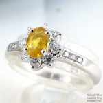 แหวนทองคำแท้ 37.5%(9K) ฝังพลอยบุษราคัมแท้และเพชรแท้ ER00663-YSA1-9K