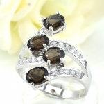 แหวนเงินแท้ 92.5% ฝังพลอยสโมกกี้ควอทซ์แท้