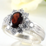 แหวนเงินแท้ 92.5% ฝังพลอยโกเมนแท้