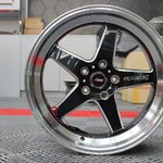 ล้อ ATOMIC TI08 ขอบ18x8.5 5x114.3 ET35 สีดำขอบเงิน*ราคาต่อวง