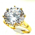 แหวนทองคำแท้ 37.5%(9K) ฝังเพชรCZ ER02381-WCZ-9K