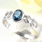 แหวนเงินแท้ 92.5% ฝังพลอยลอนดอนบลูโทปาซแท้