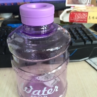 ขวด กระติกน้ำแบบพกพา ทรงถังบาเรล mini water bucket ขนาด 650 มล - สีม่วง